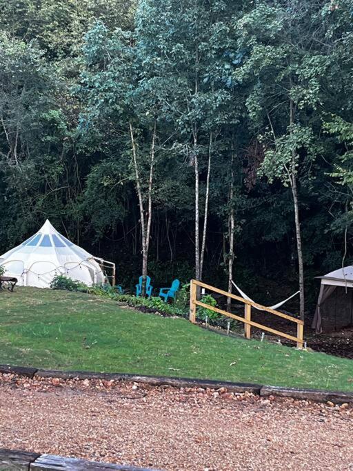 The Pisces-A Stargazing, Luxury Glamping Tent Rogersville Eksteriør billede